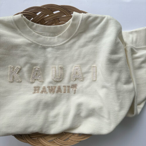 soft ivory sweatshirt crew neck Kauai Hawai